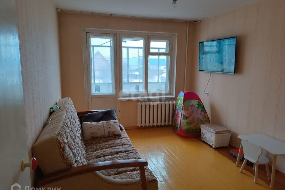 Продаётся 4-комнатная квартира, 76 м²