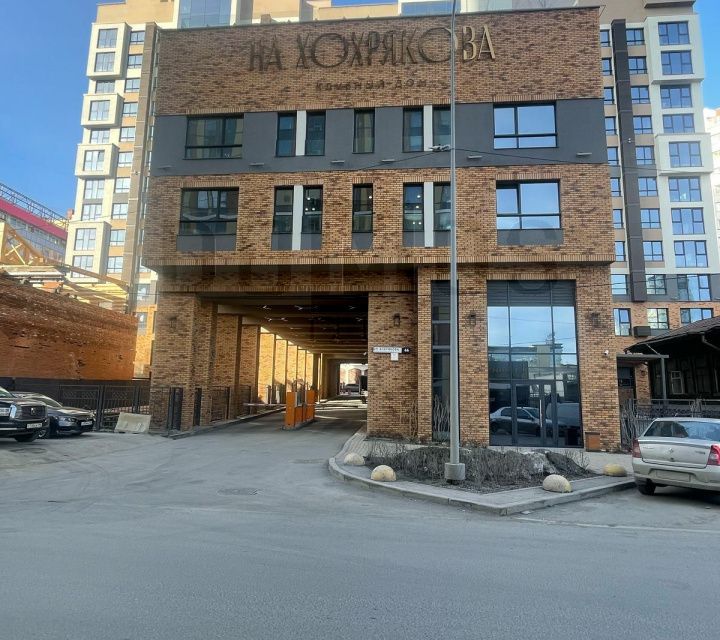 Продаётся 1-комнатная квартира, 47.5 м²