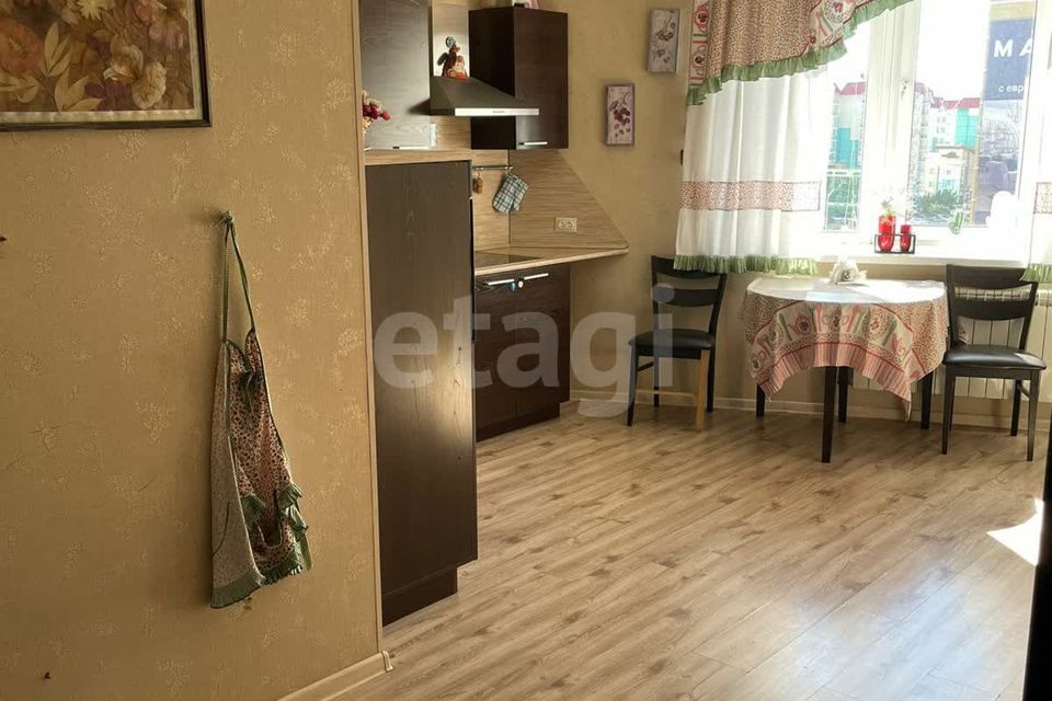 Продаётся 1-комнатная квартира, 49 м²