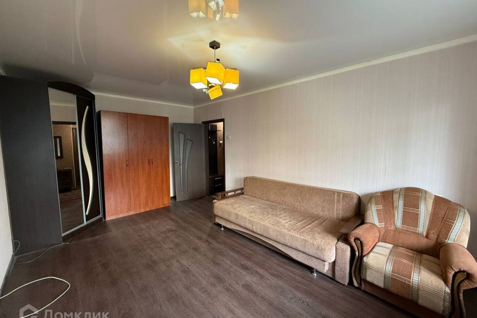 Продаётся 1-комнатная квартира, 37.6 м²