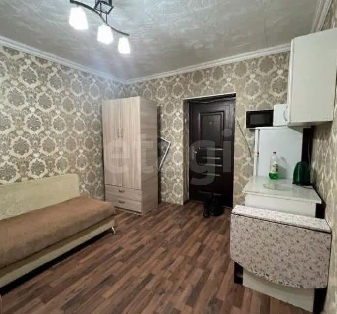 Продаётся комната в 3-комн. квартире, 12.4 м²