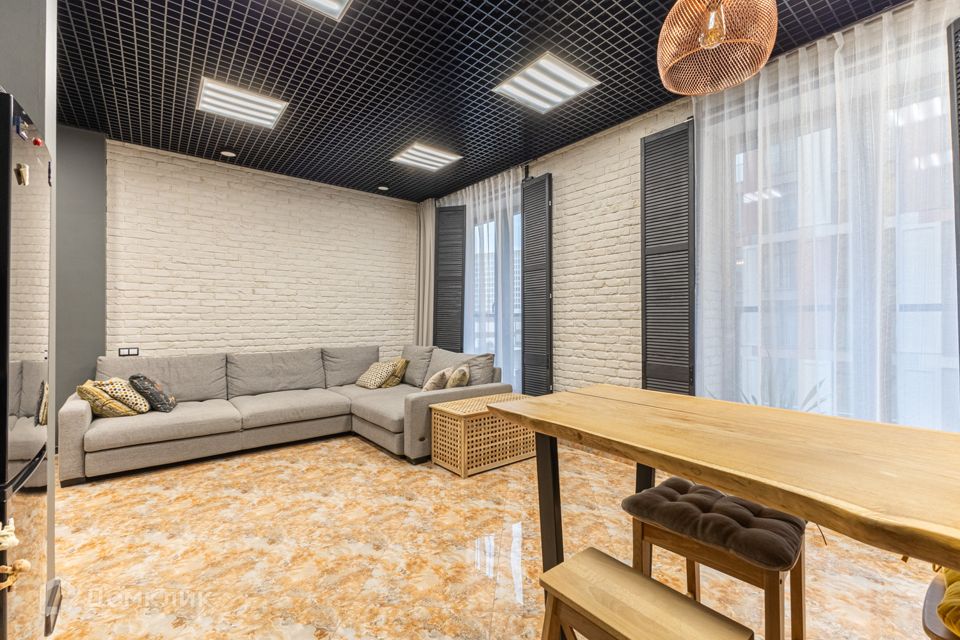 Продаётся 2-комнатная квартира, 68.7 м²