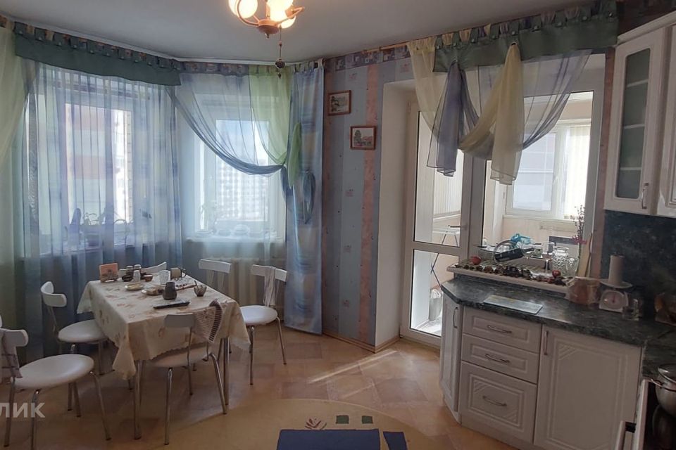 Продаётся 2-комнатная квартира, 86.5 м²