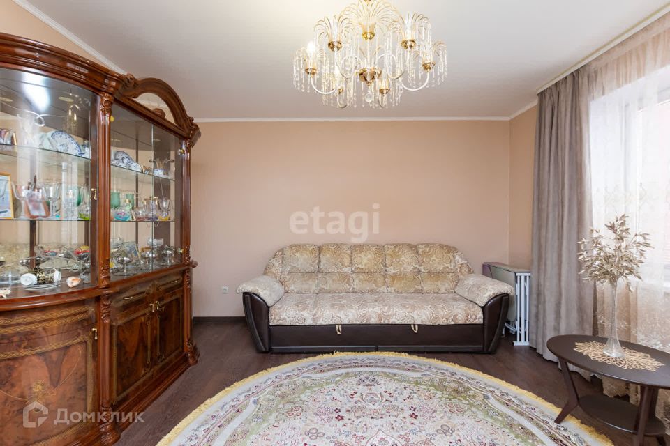 Продаётся 2-комнатная квартира, 61.5 м²