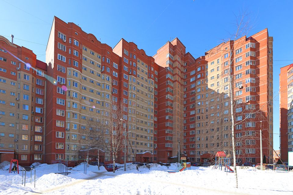 Продаётся 4-комнатная квартира, 116.4 м²