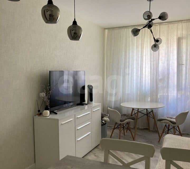 Продаётся 1-комнатная квартира, 38 м²