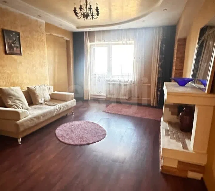 Сдаётся 3-комнатная квартира, 97.8 м²