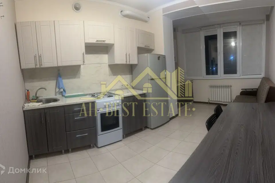 Сдаётся 1-комнатная квартира, 42 м²