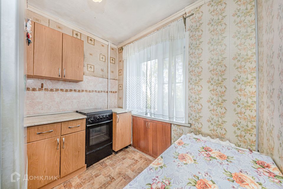 Продаётся 3-комнатная квартира, 55.9 м²