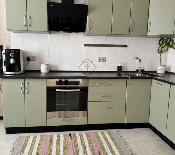 Сдаётся 1-комнатная квартира, 55 м²