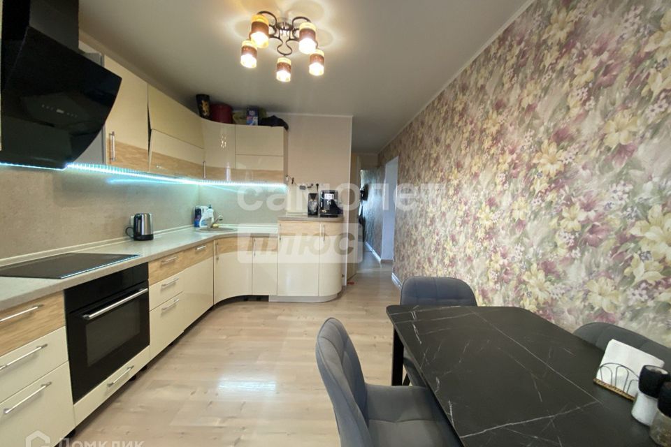 Продаётся 3-комнатная квартира, 67.7 м²