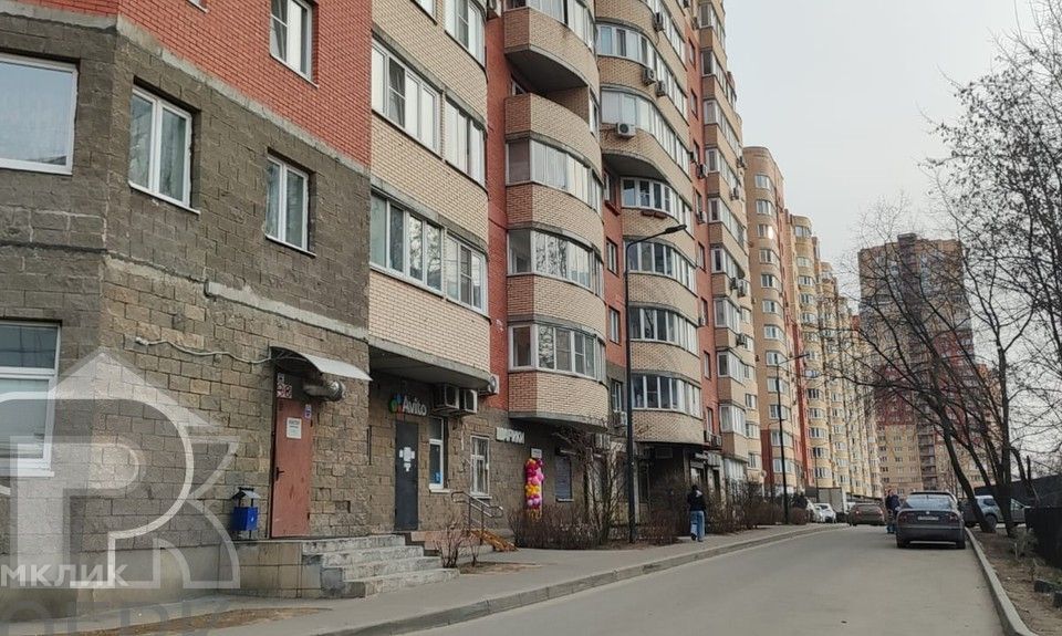 Продаётся 1-комнатная квартира, 49.2 м²