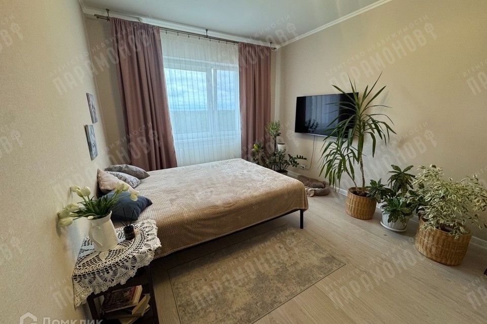 Продаётся 1-комнатная квартира, 42 м²