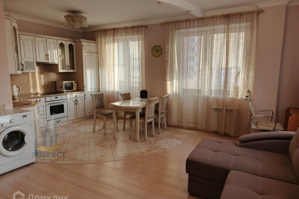 Сдаётся 1-комнатная квартира, 52 м²