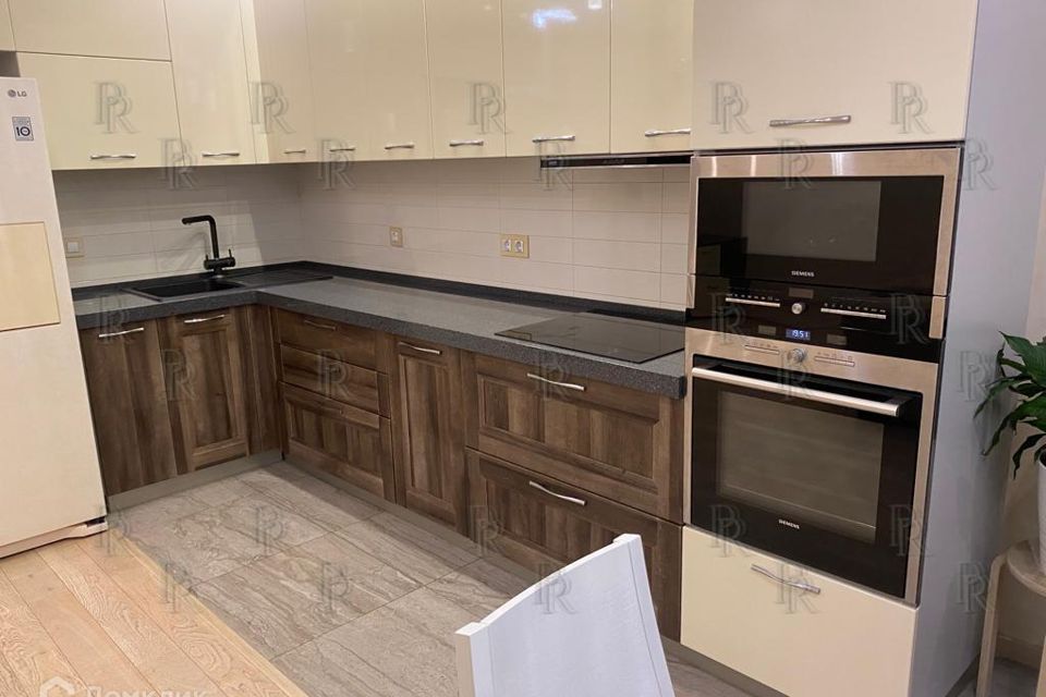 Продаётся 2-комнатная квартира, 83 м²