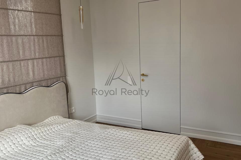 Сдаётся 3-комнатная квартира, 117 м²