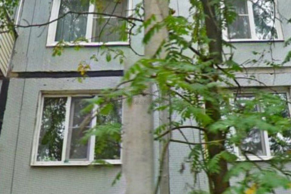Продаётся комната в 2-комн. квартире, 30 м²
