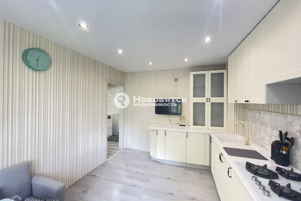 Продаётся 3-комнатная квартира, 70.4 м²