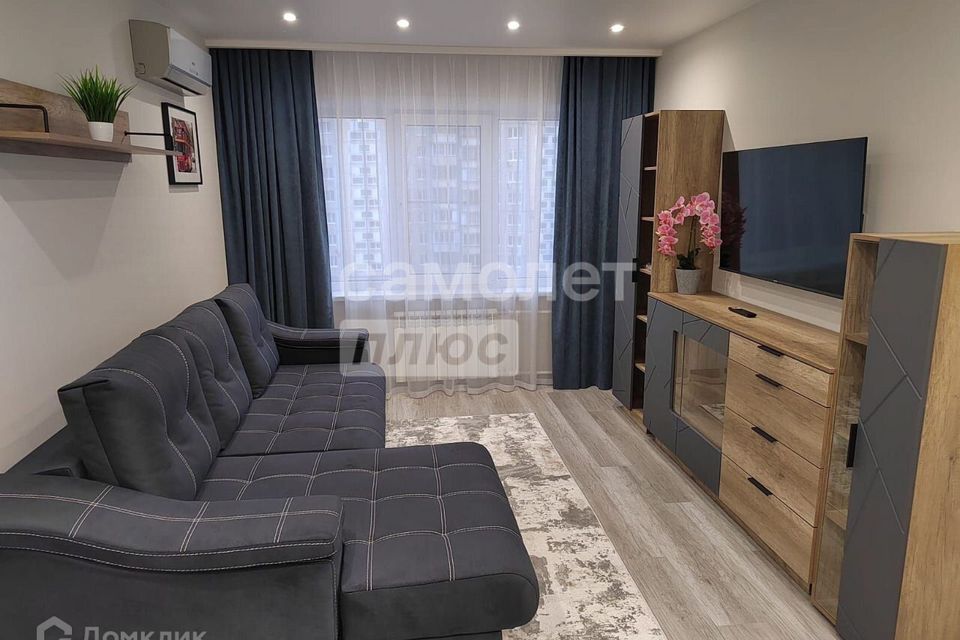 Сдаётся 2-комнатная квартира, 52 м²