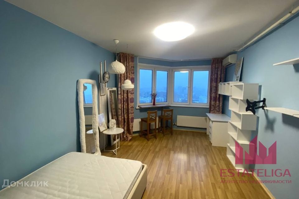 Продаётся 1-комнатная квартира, 42 м²