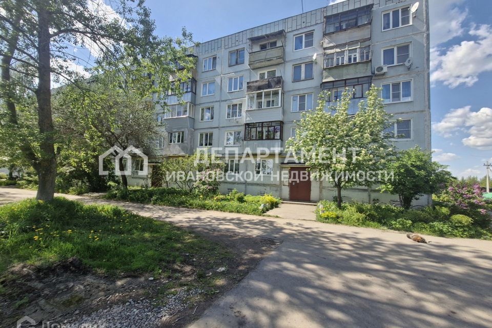 Продаётся 1-комнатная квартира, 32 м²