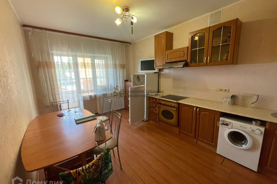 Сдаётся 3-комнатная квартира, 99 м²
