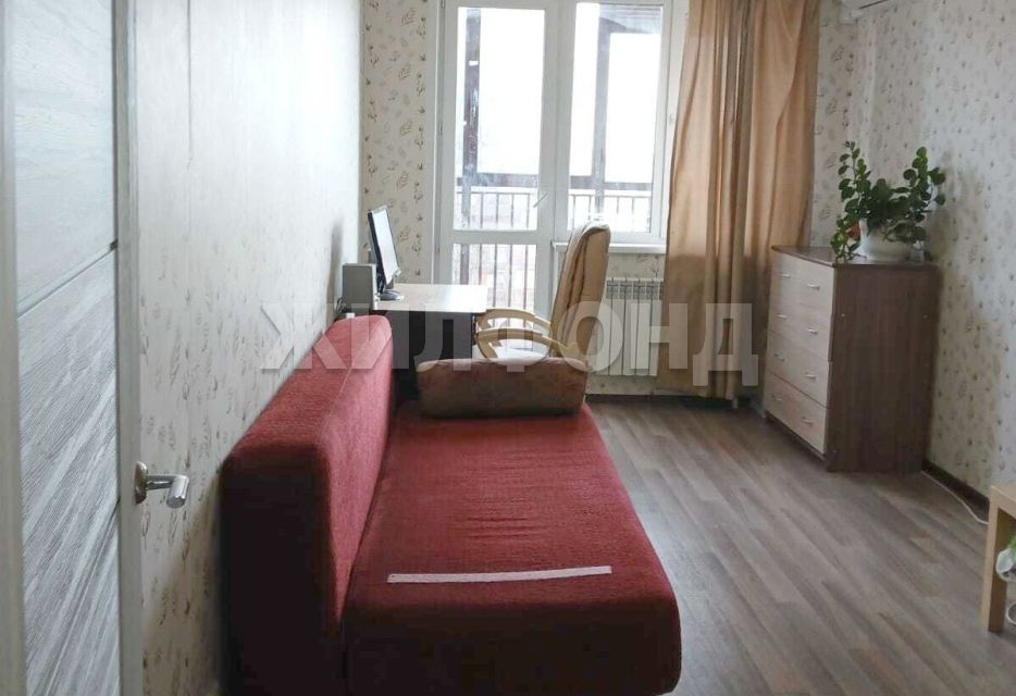 Продаётся 1-комнатная квартира, 35.8 м²