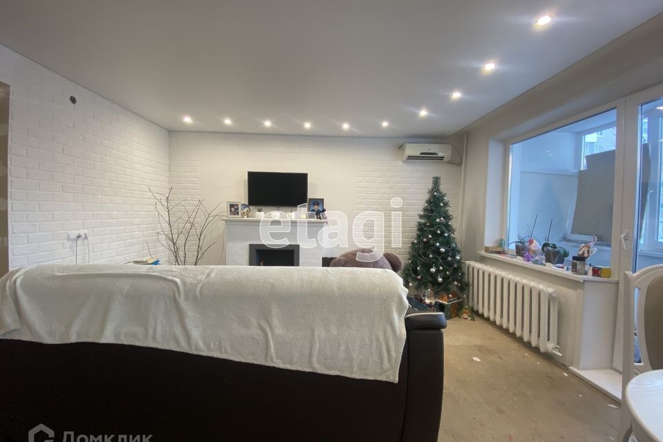 Продаётся 3-комнатная квартира, 62.2 м²