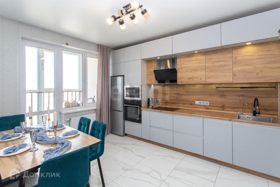 Продаётся 2-комнатная квартира, 63.9 м²