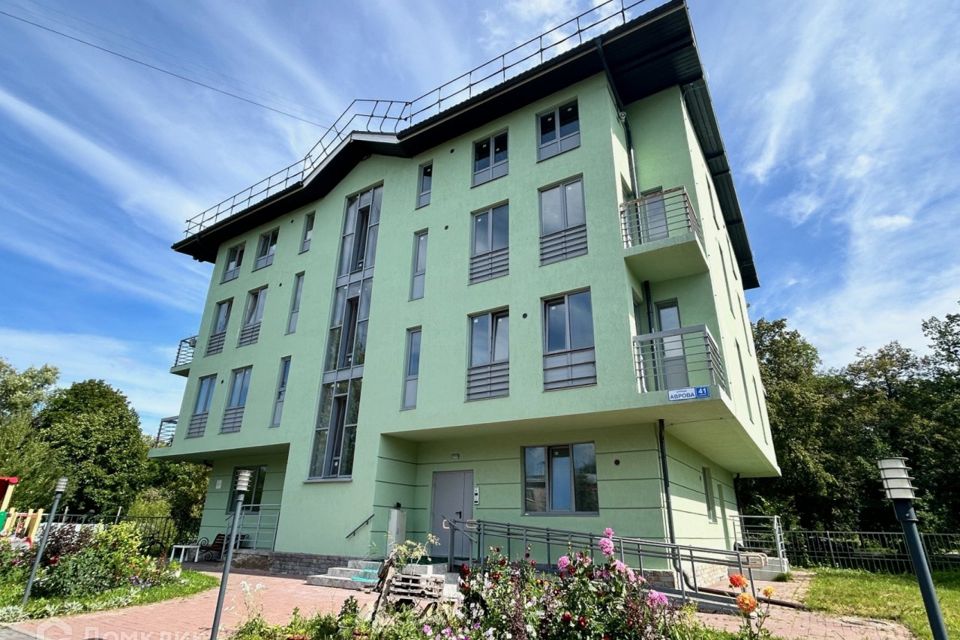 Продаётся 3-комнатная квартира, 76.3 м²