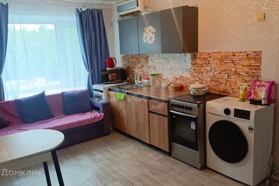 Продаётся 4-комнатная квартира, 62.4 м²