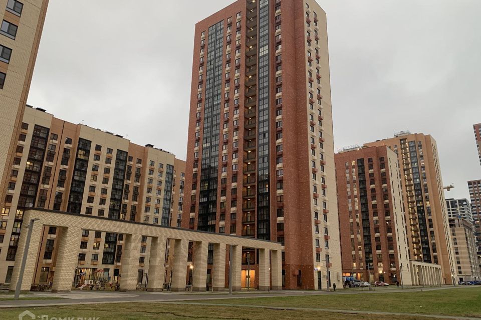 Продаётся 2-комнатная квартира, 56.8 м²