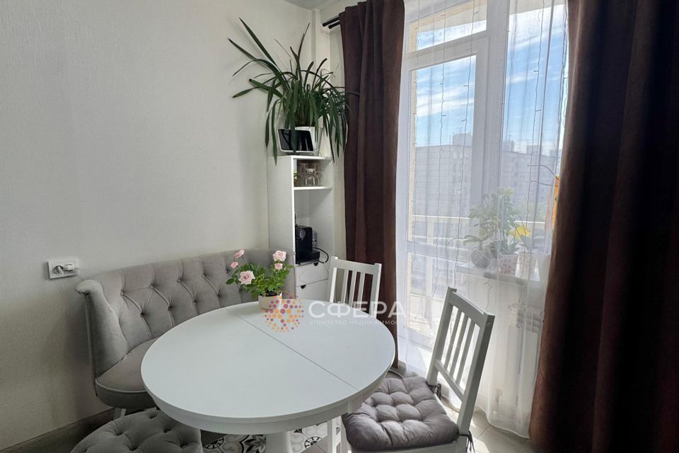 Продаётся 1-комнатная квартира, 35.8 м²