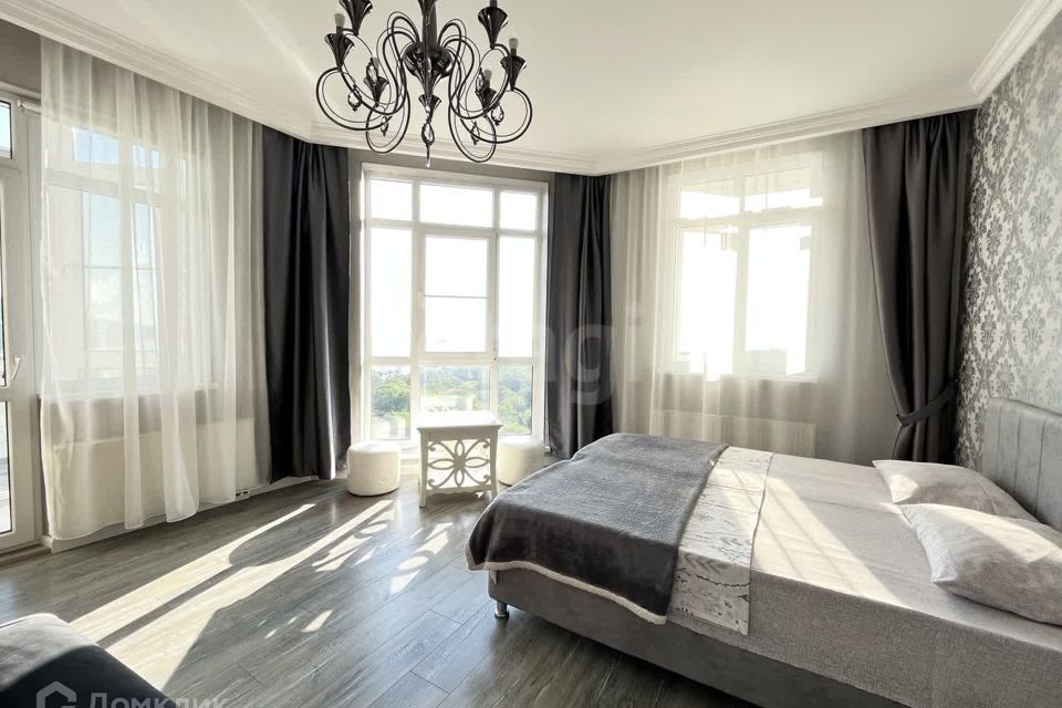 Продаётся 2-комнатная квартира, 71.7 м²