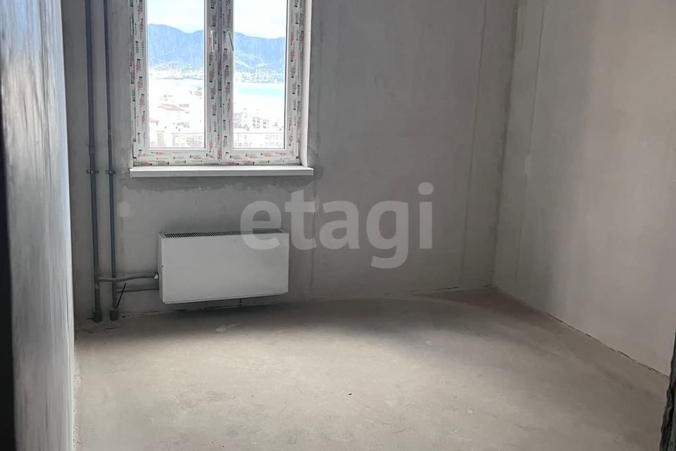 Продаётся 3-комнатная квартира, 77.2 м²