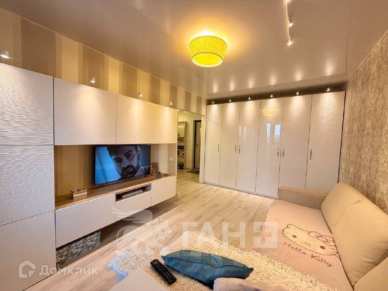 Продаётся 1-комнатная квартира, 38.6 м²