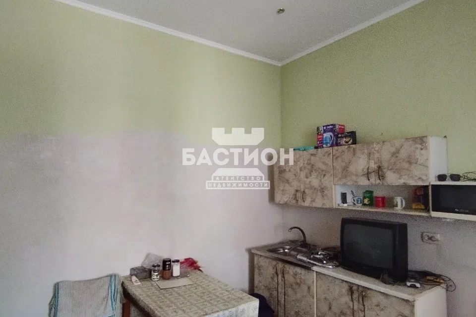 Продаётся 2-этажный дом, 300 м²