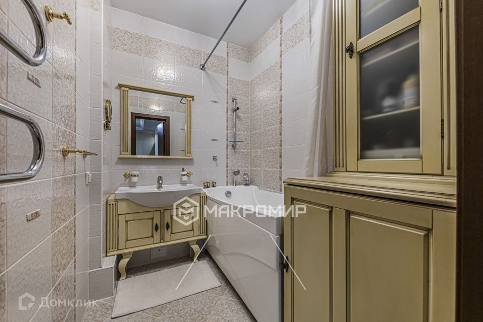 Продаётся 3-комнатная квартира, 95.7 м²