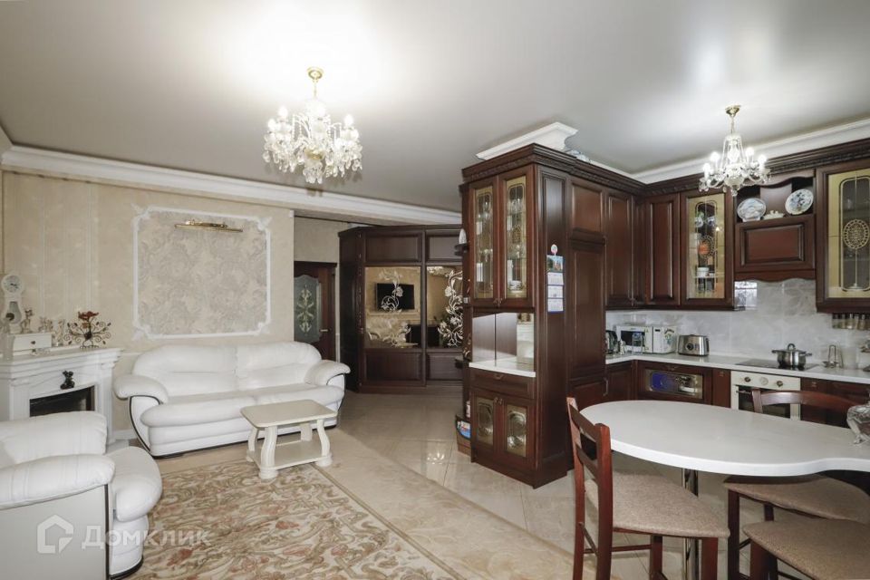 Продаётся 3-комнатная квартира, 80 м²