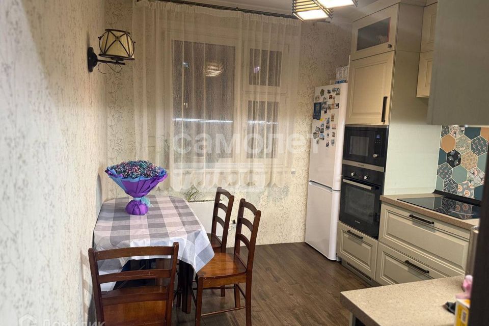 Продаётся 2-комнатная квартира, 53.6 м²