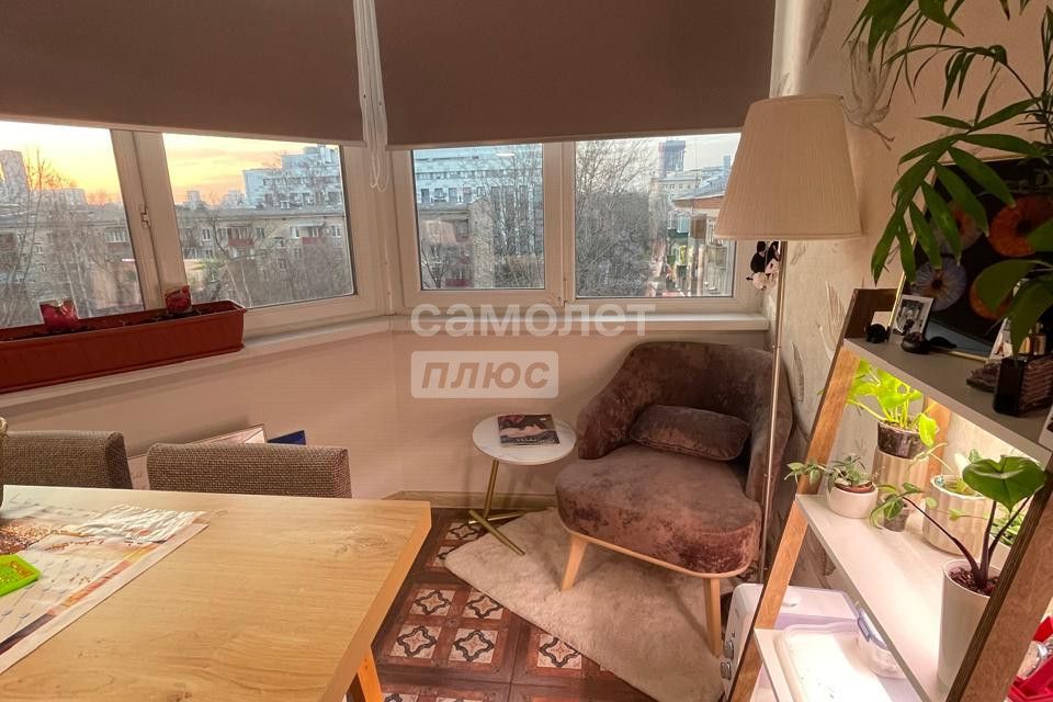 Продаётся 2-комнатная квартира, 70.08 м²