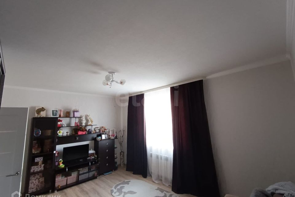 Продаётся 2-комнатная квартира, 59.7 м²