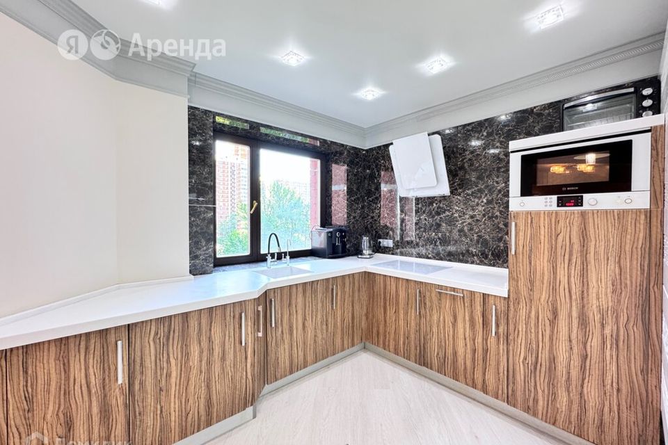 Сдаётся 2-комнатная квартира, 80 м²