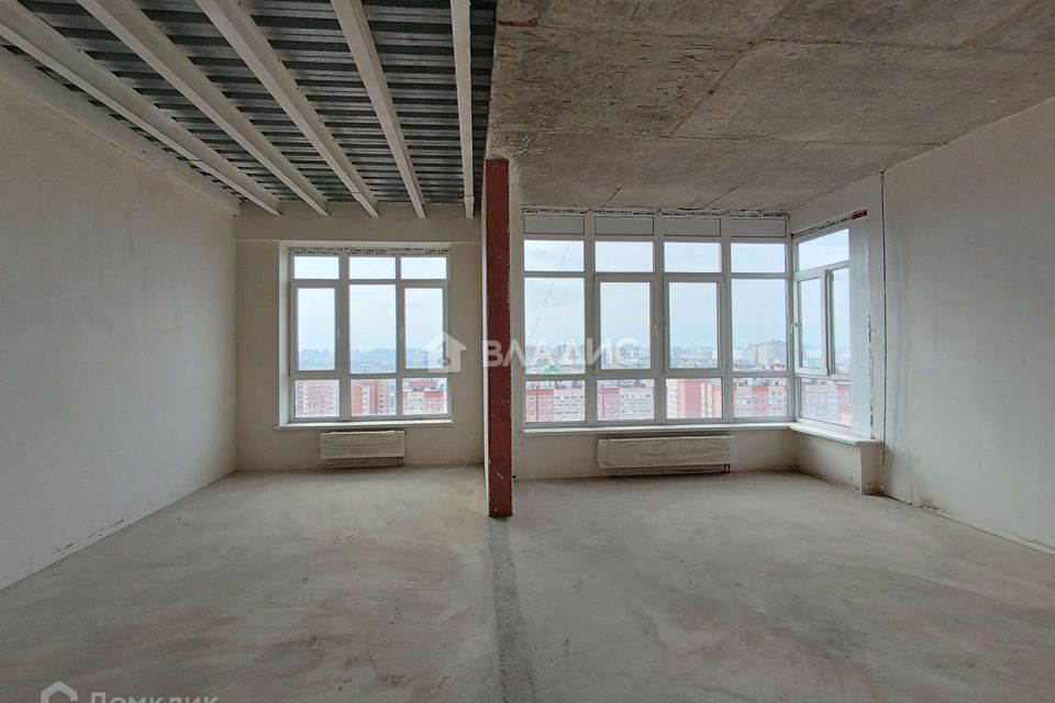 Продаётся 3-комнатная квартира, 109 м²