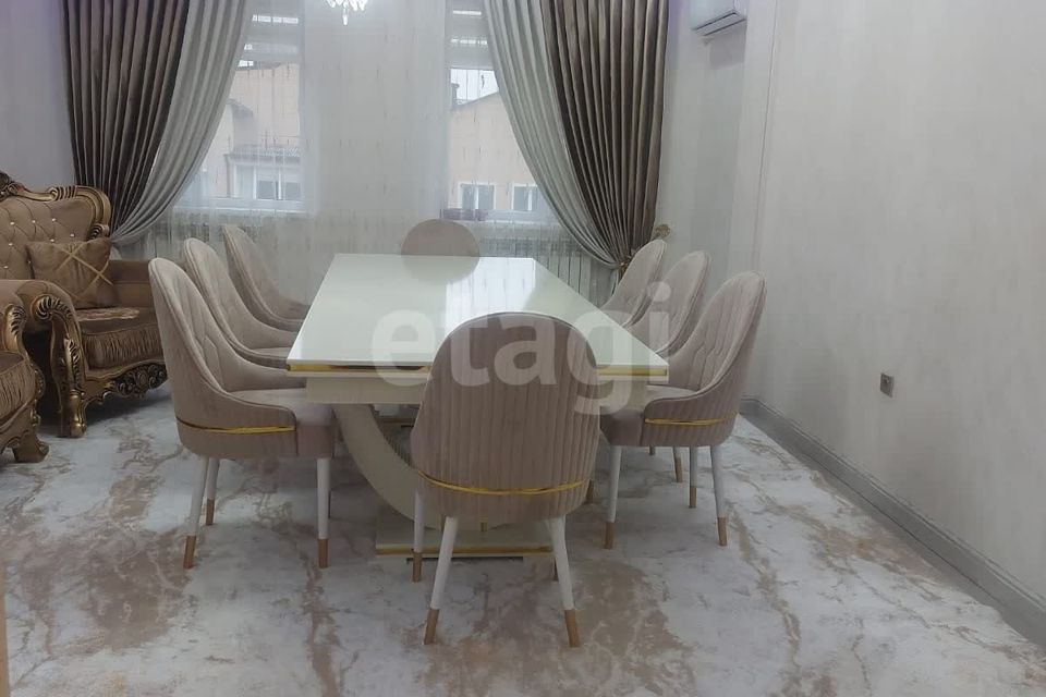 Продаётся 3-комнатная квартира, 106.9 м²