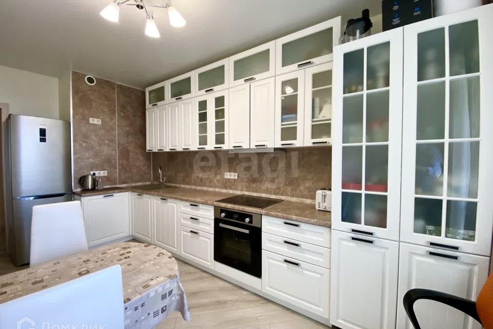 Продаётся 2-комнатная квартира, 60.4 м²