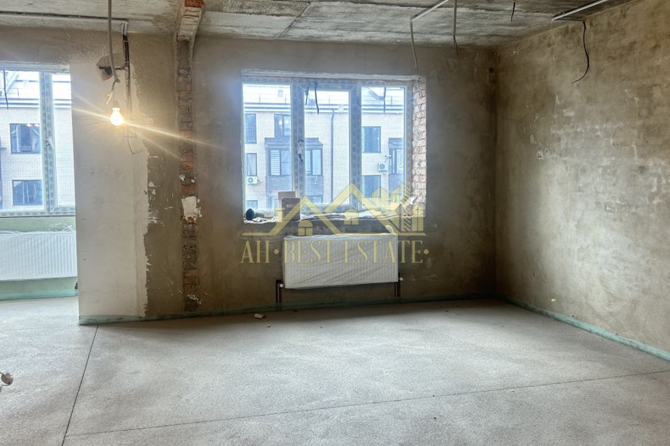 Продаётся 3-комнатная квартира, 115 м²