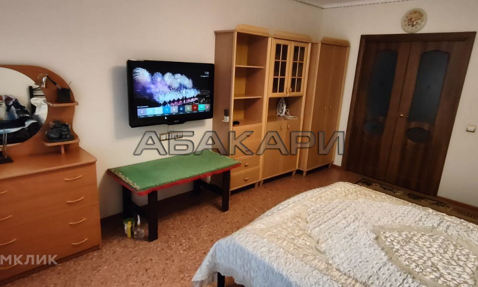 Сдаётся 1-комнатная квартира, 42 м²