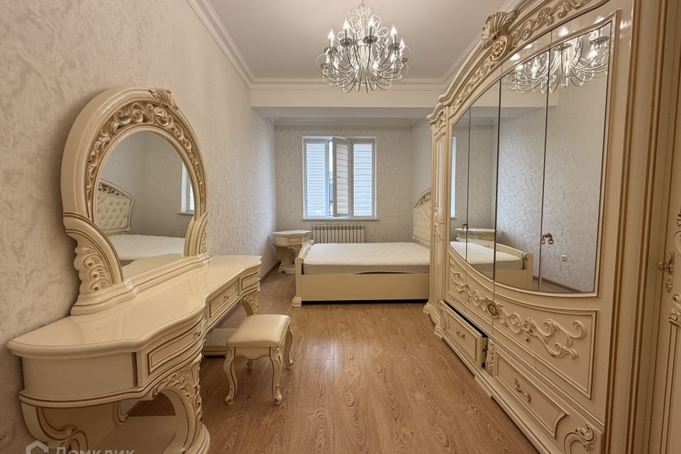 Продаётся 2-комнатная квартира, 76 м²