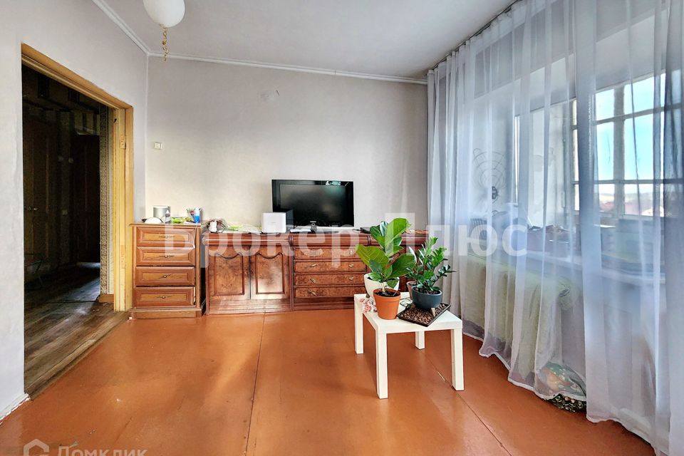 Продаётся 4-комнатная квартира, 72.1 м²